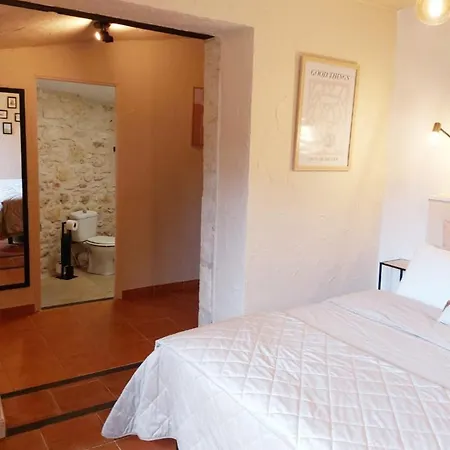 Pensjonat Chambre Aramis Ayguetinte